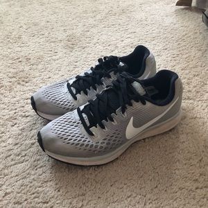Nike Zoom Pegasus Tennis Shoes